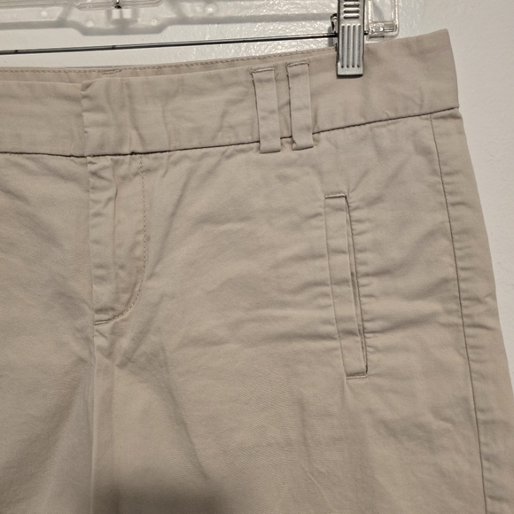 Ann Taylor LOFT - 5" High Waist Khaki Shorts - Picture 4 of 11